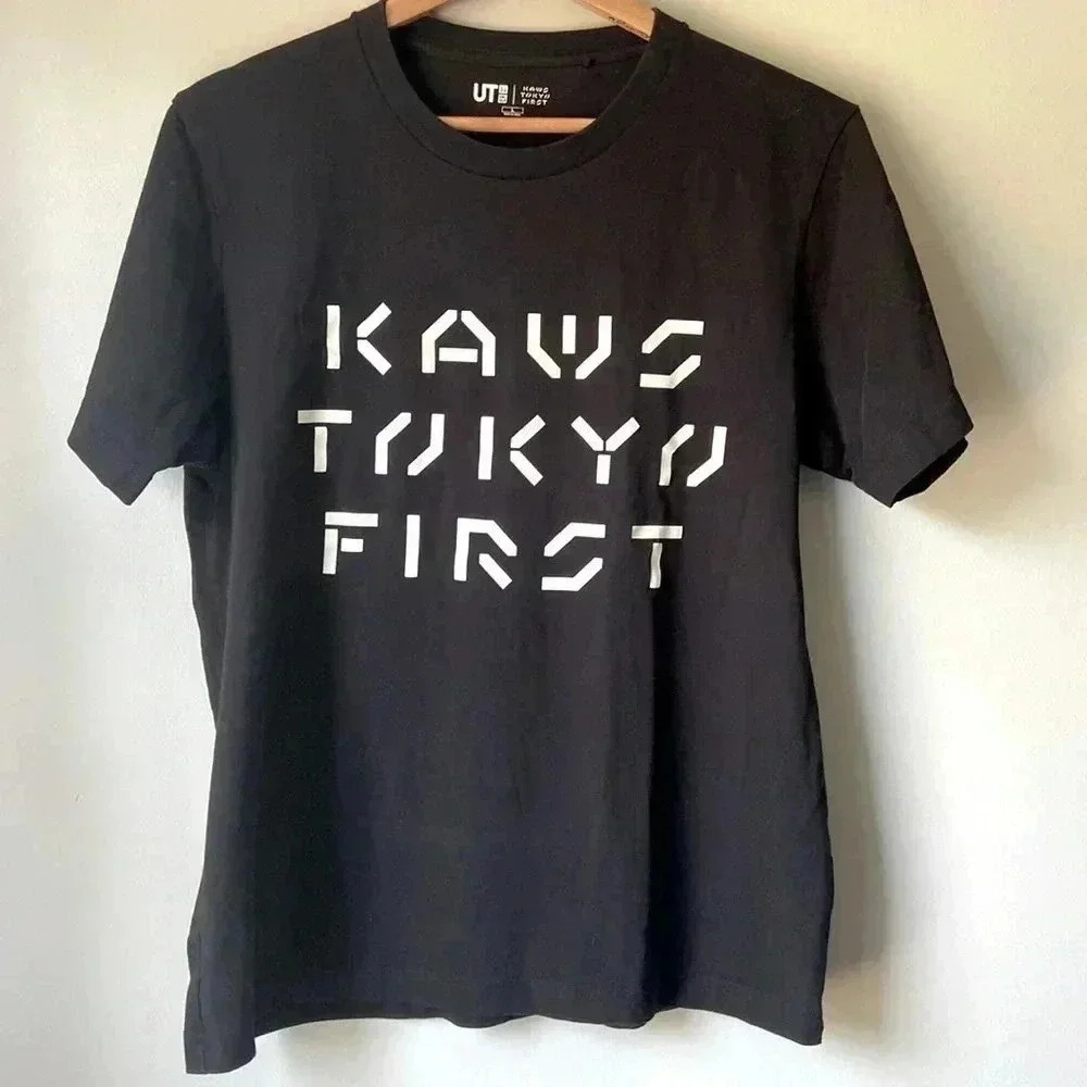 Kaws x Uniqlo Tokyo First Tee Japanese Size:L US size M